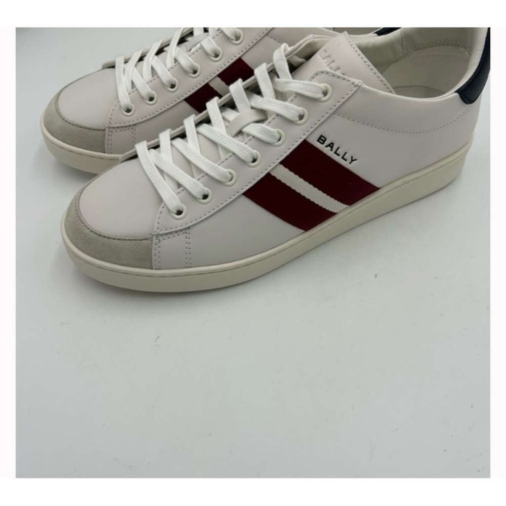 Bally low top leather sneaker with signature stripe size 11 made Italy - Picture 4 of 7